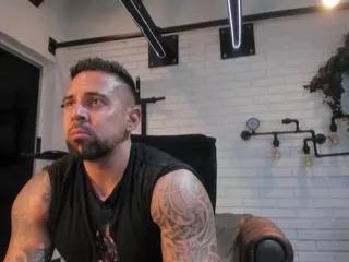 ryan_crew on Flirt4Free 