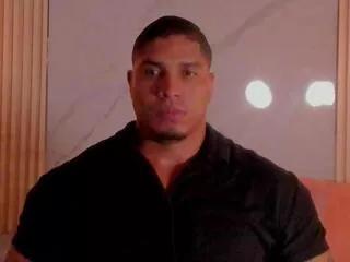 simeone_pannda on Flirt4Free 