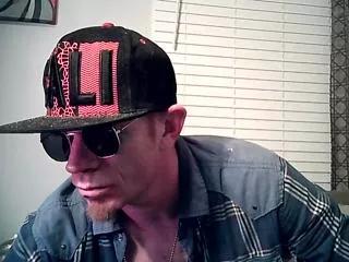 simon_sways on Flirt4Free 