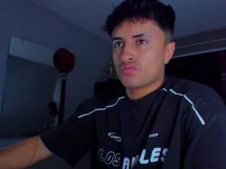 Offline steven_riivera on Flirt4Free