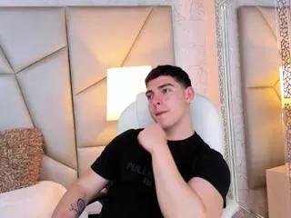 thom_roger on Flirt4Free 