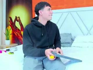 tobias_vega on Flirt4Free 