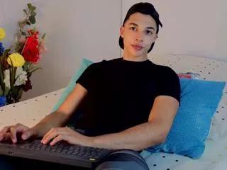 troye_williams on Flirt4Free 