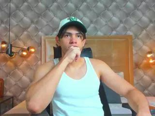 tyler_lions on Flirt4Free 