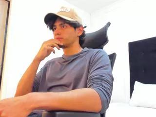 tyler_lions on Flirt4Free 