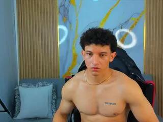 valentino_rosse on Flirt4Free 