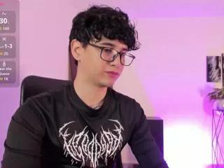 viktor_renaldi on Flirt4Free 