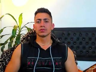 zach_price on Flirt4Free 