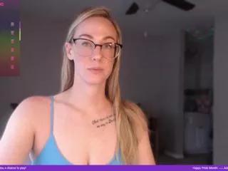 zoey_evans on Flirt4Free 