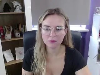 Offline zoey_starx on Flirt4Free