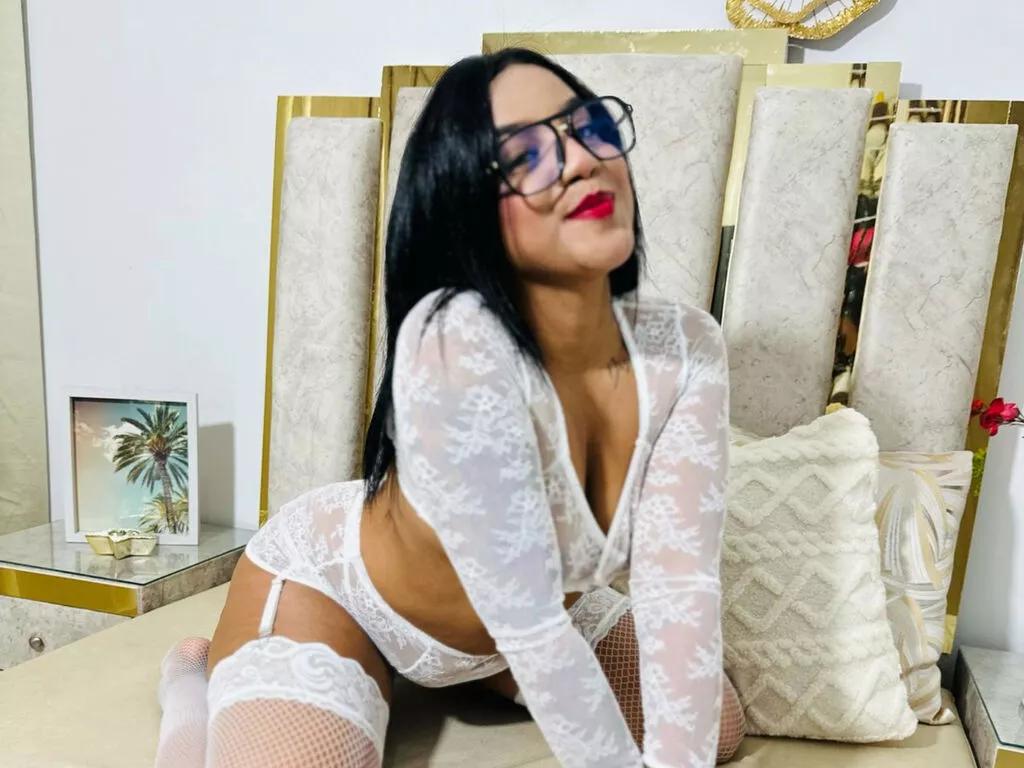AmberCatering on LiveJasmin 