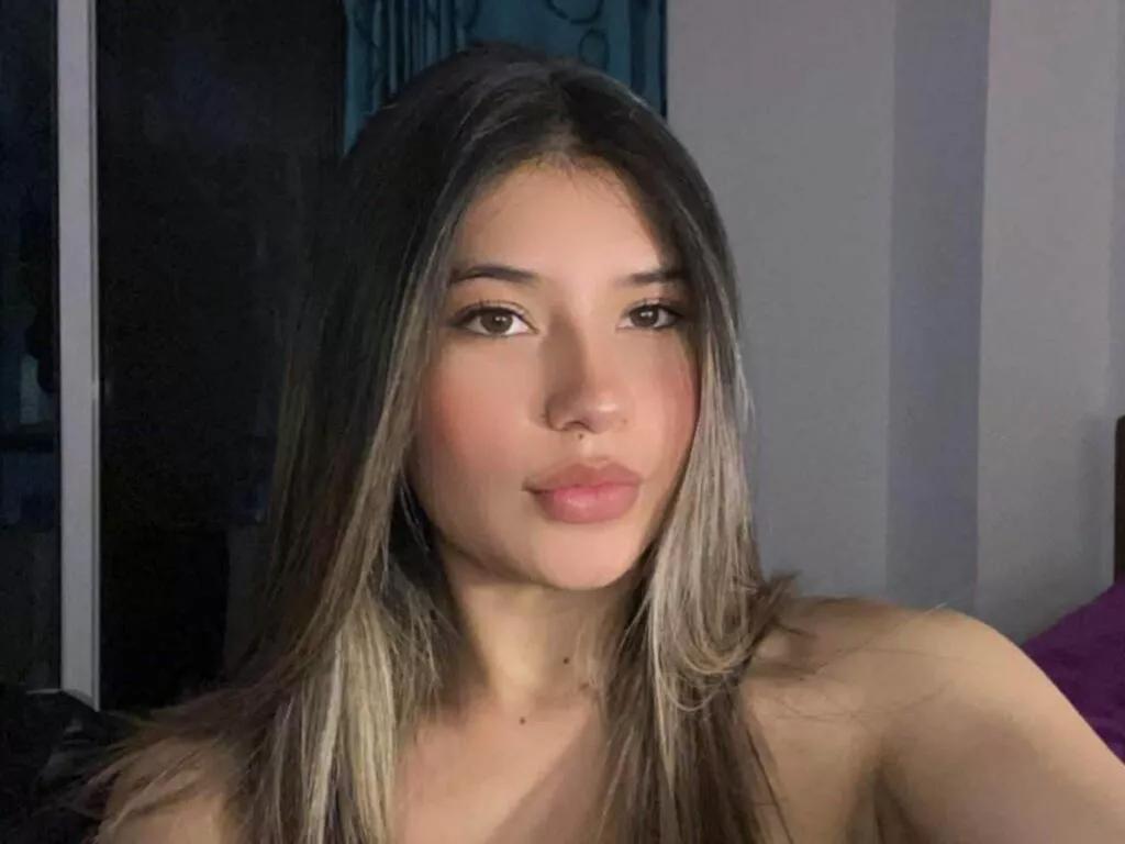 AmberColombia on LiveJasmin 