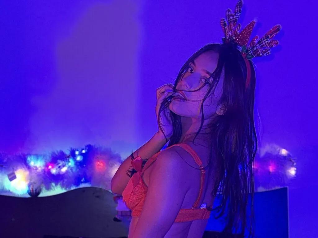 AnabellaGuz from LiveJasmin