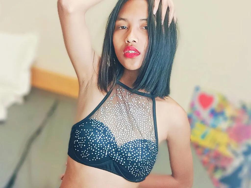 AnnahPinkie from LiveJasmin