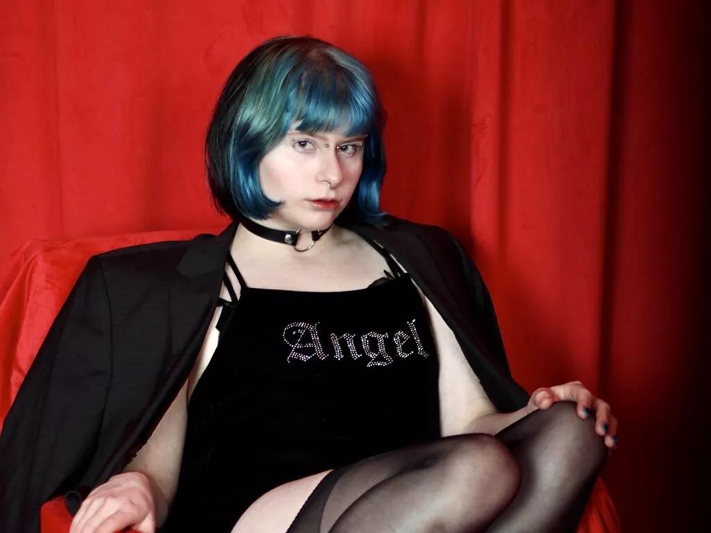 BinghCereny on LiveJasmin 