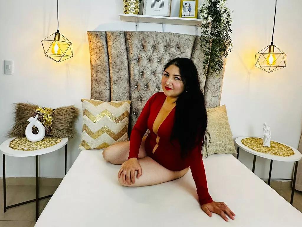 JasmineCinse on LiveJasmin 