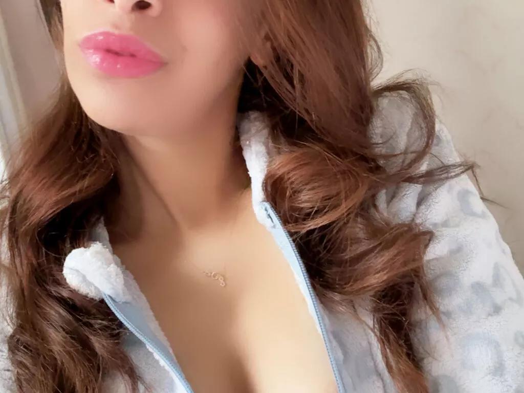 Juliahotgirly on LiveJasmin 