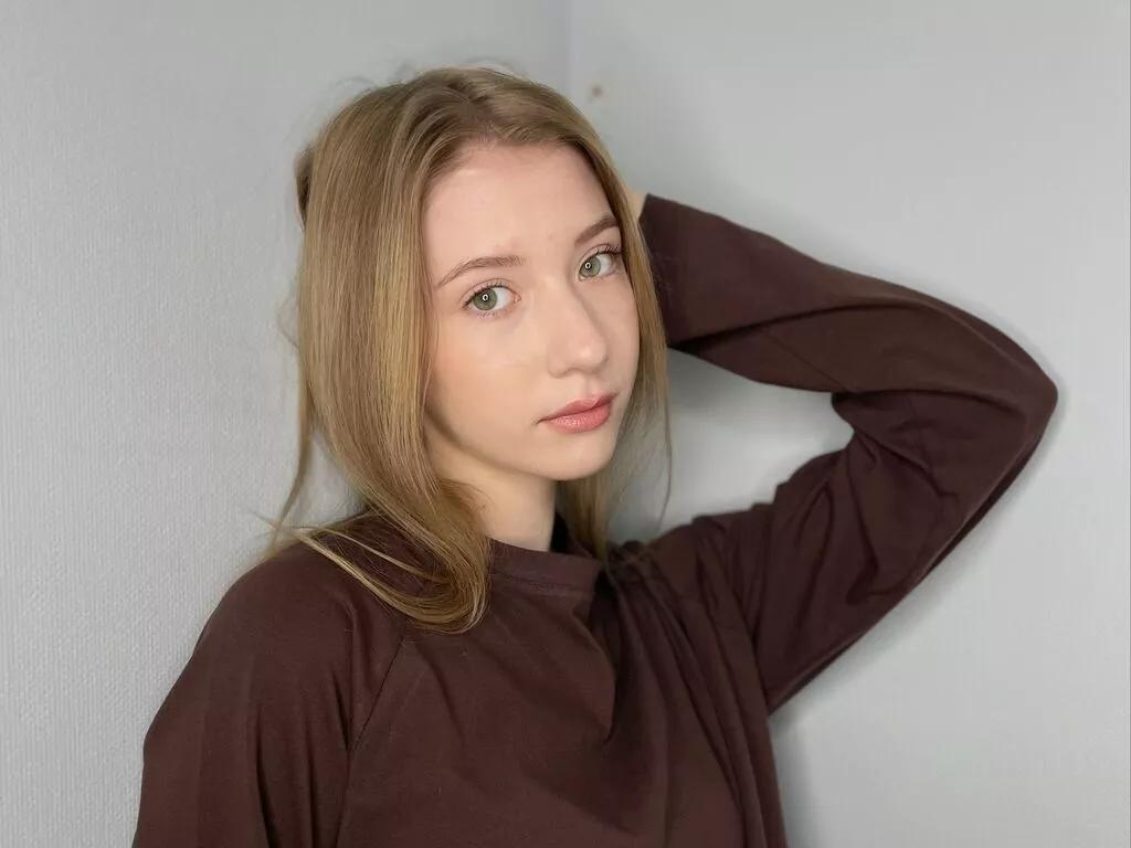 JulianaDarter on LiveJasmin
