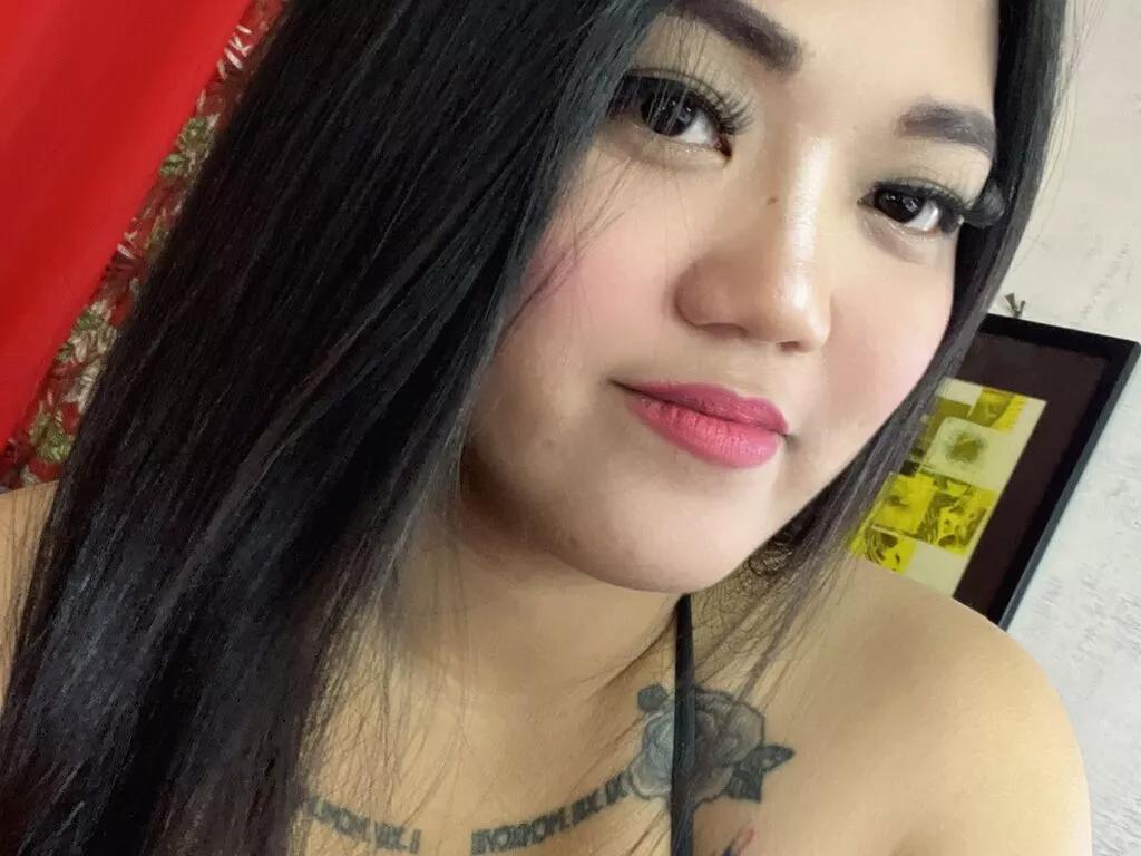 KhrisBaysa on LiveJasmin 