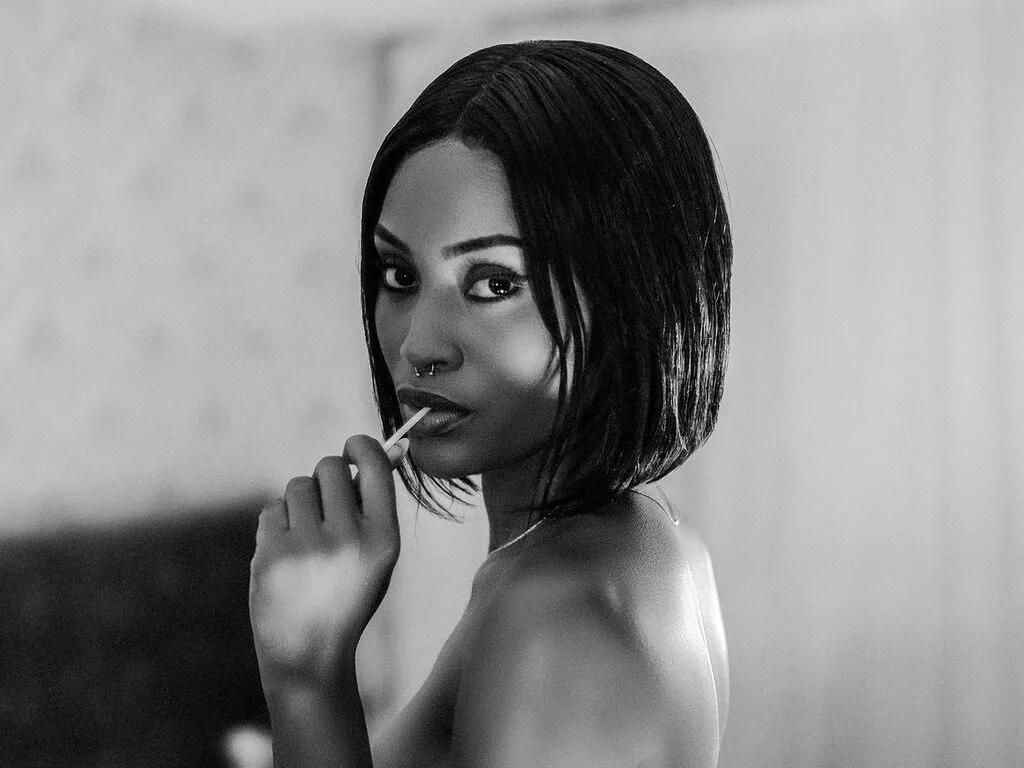 LarissaMartini from LiveJasmin