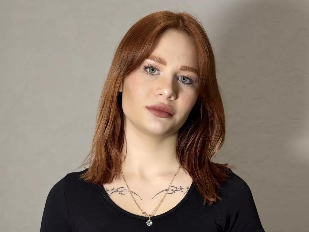 LeilaDensford on LiveJasmin 