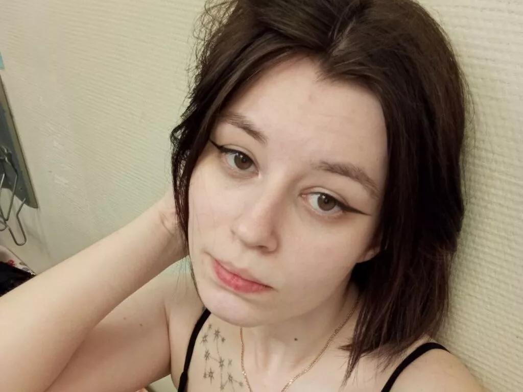 MaeHiatt on LiveJasmin