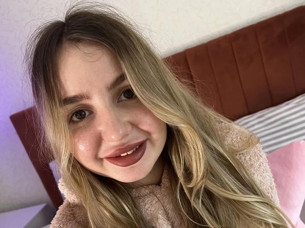 MilaLa from LiveJasmin