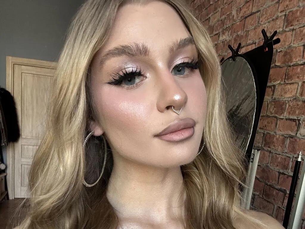 SaphiraLuxe from LiveJasmin