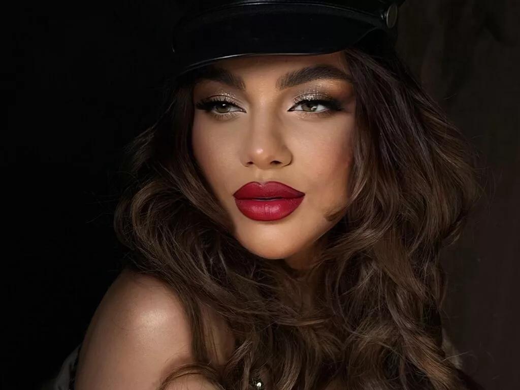 TaisaHepburn from LiveJasmin