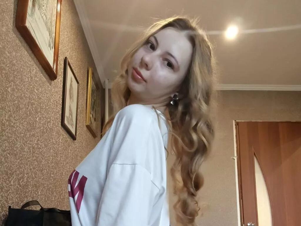 VictoriaAdel on LiveJasmin 