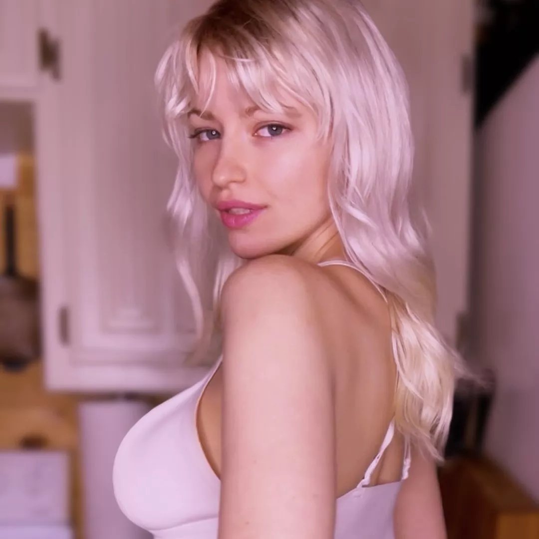 Offline cherieshortcake on Streamate