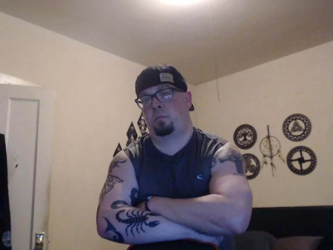 Offline Doc524 on Streamate