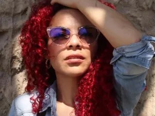 Offline DonnaCurlySunShine on Streamate