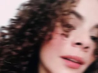 Offline DonnaCurlySunShine on Streamate