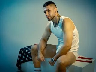 Offline FerxoMagno on Streamate