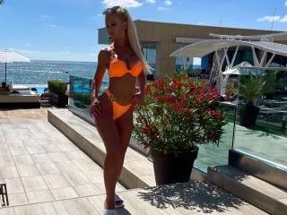 MoniqueBliss on Streamate 