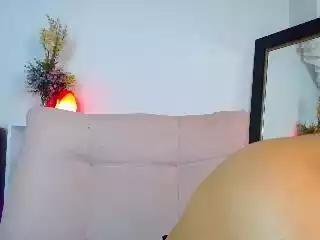 Sophie_rosse on Streamate 