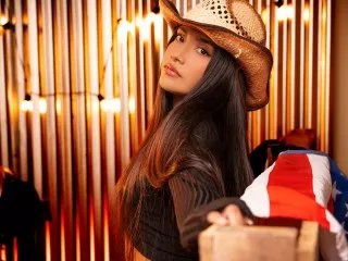 Offline ViolettGomez on Streamate