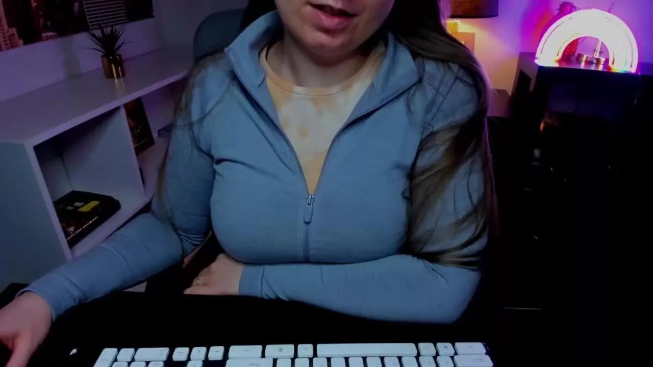 Alenapretty on Streamray 