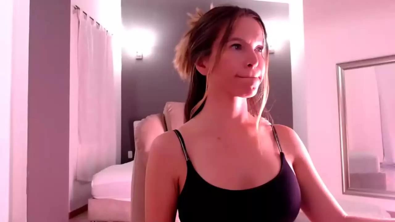 ALESSANDRA_BOYD on Streamray 