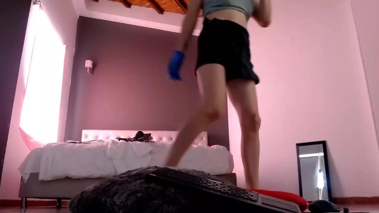 ALESSANDRA_BOYD on Streamray 