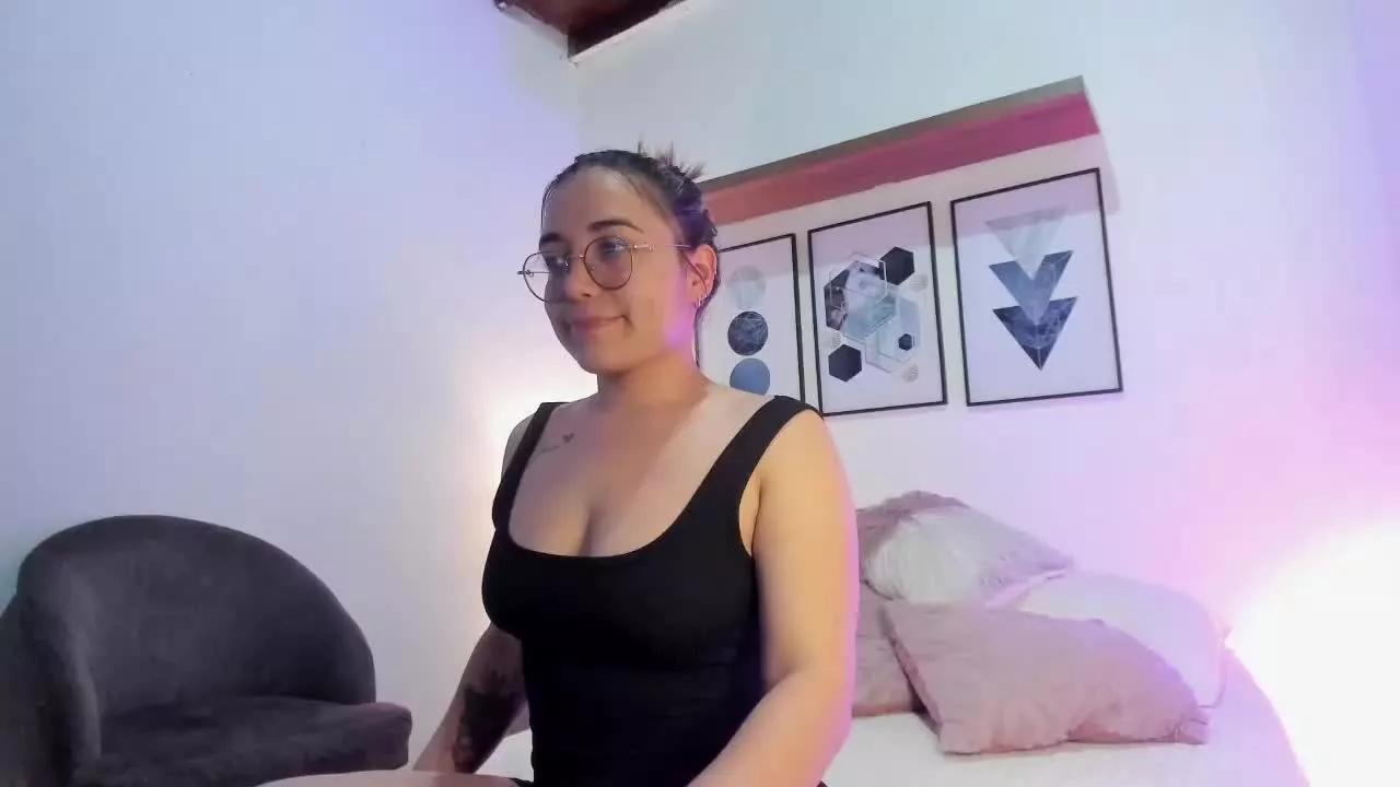 AnaTorress on Streamray 