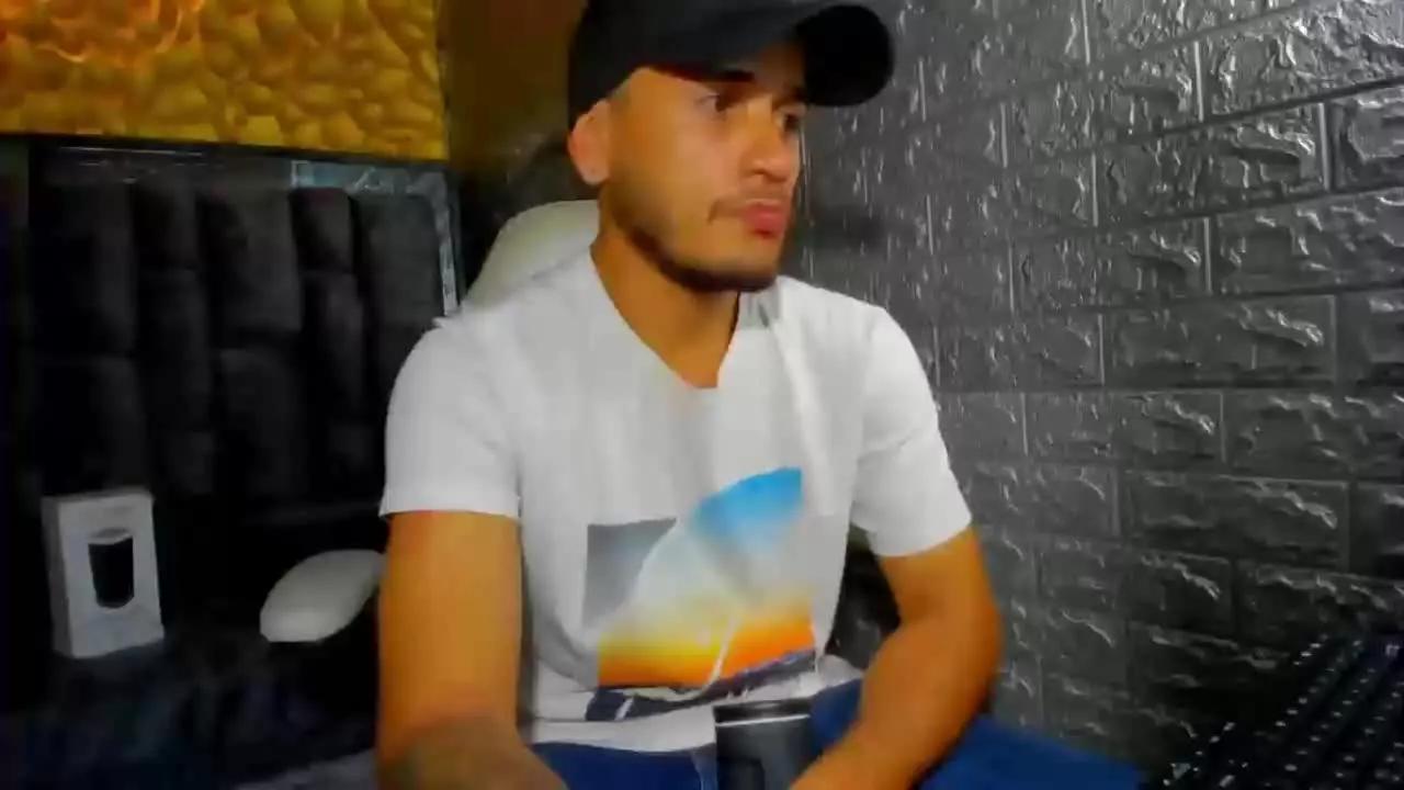 Axell_Cross77 on Streamray 