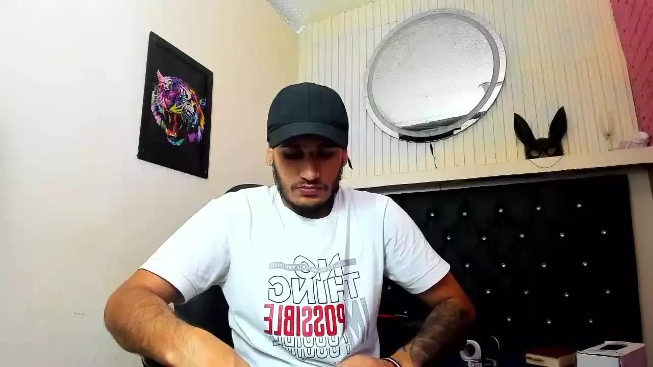 Axell_Cross77 on Streamray 