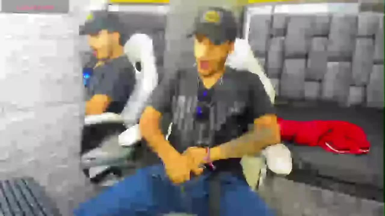 Axell_Cross77 on Streamray 