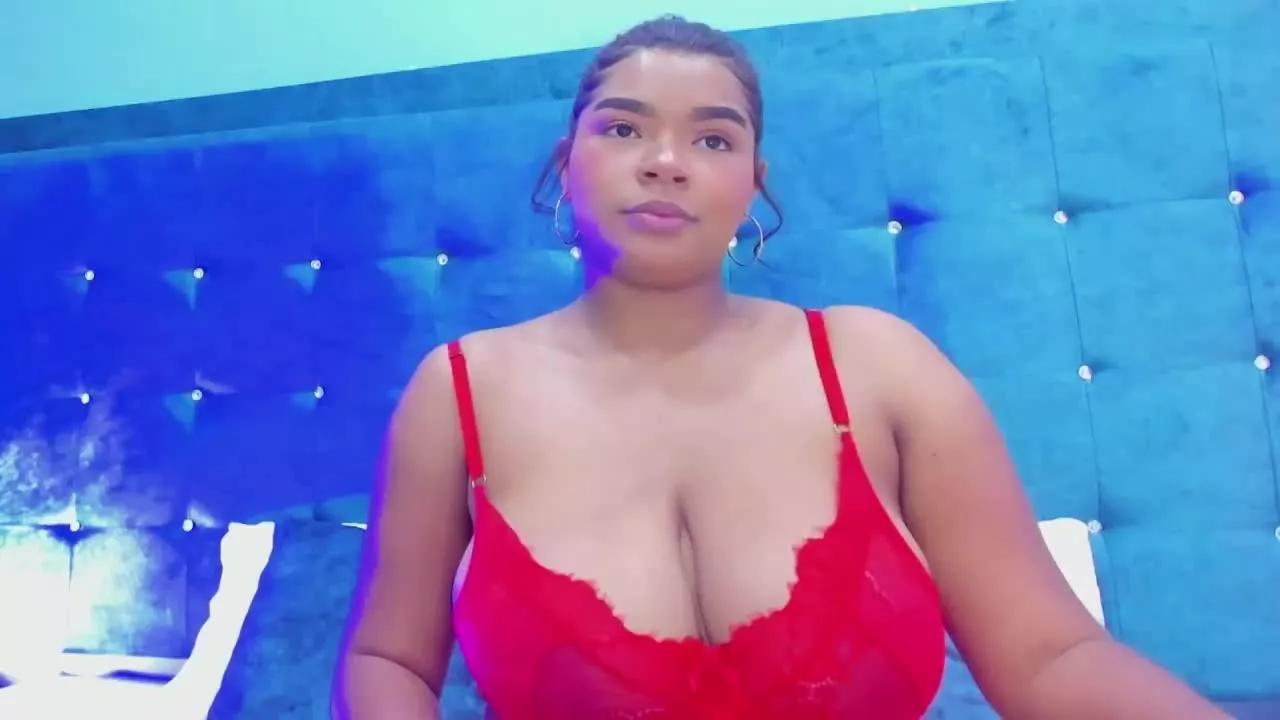 BriannaHunter on Streamray 