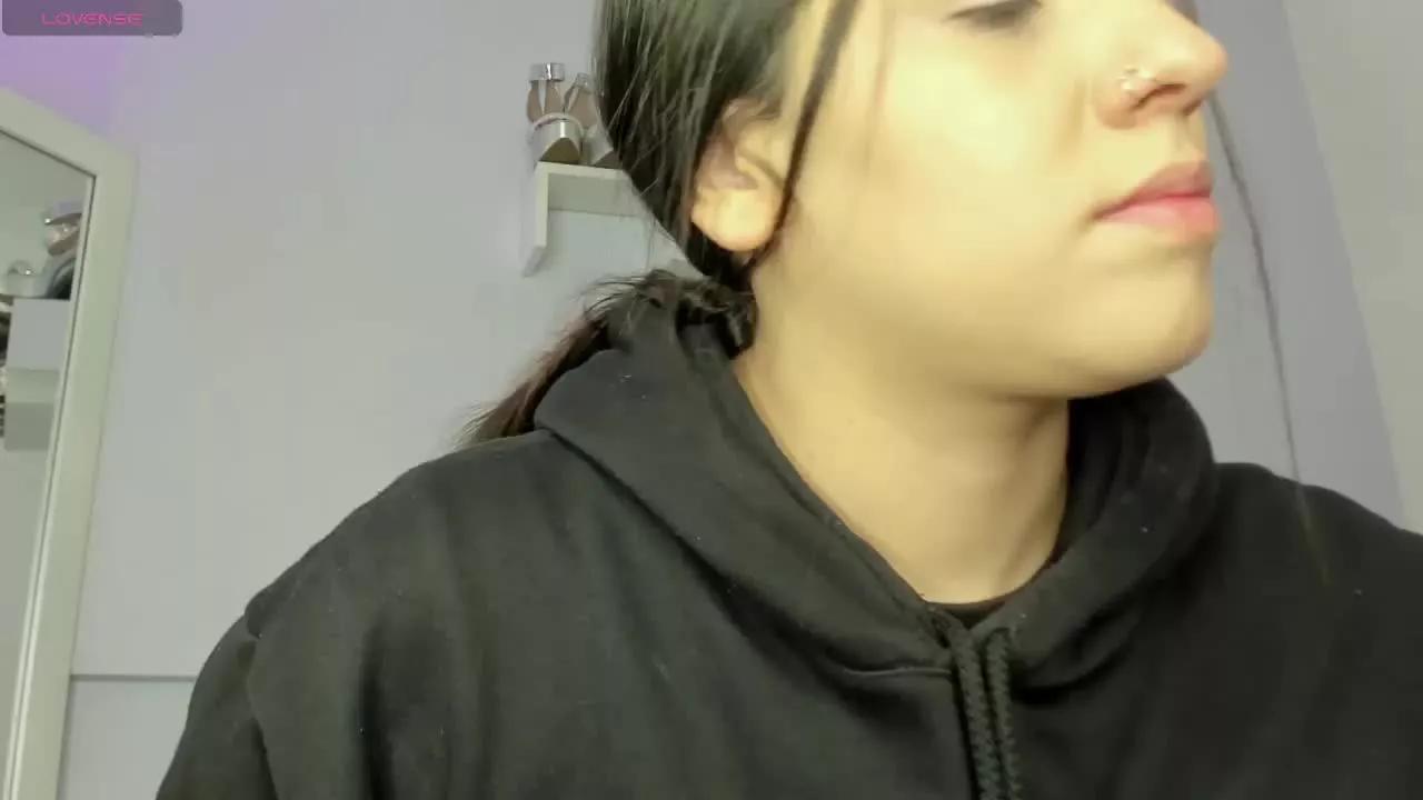 CassandraWhite on Streamray 
