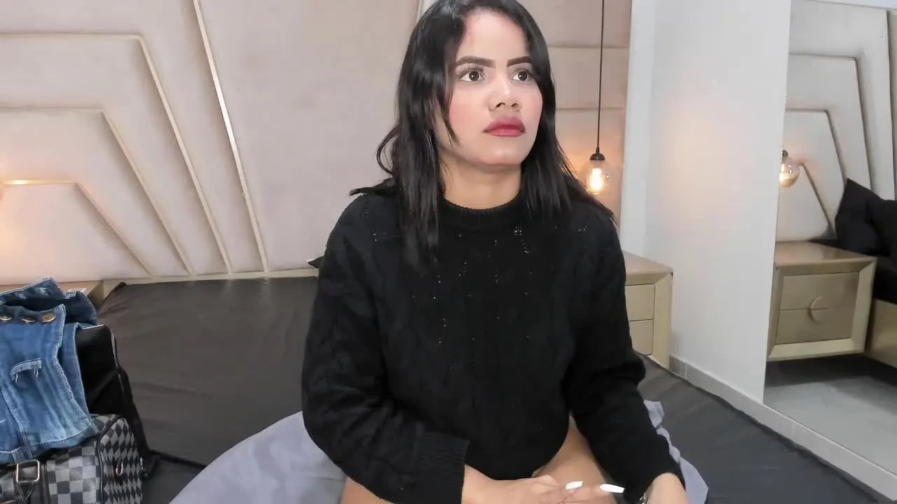 Offline CelineBennett on Streamray