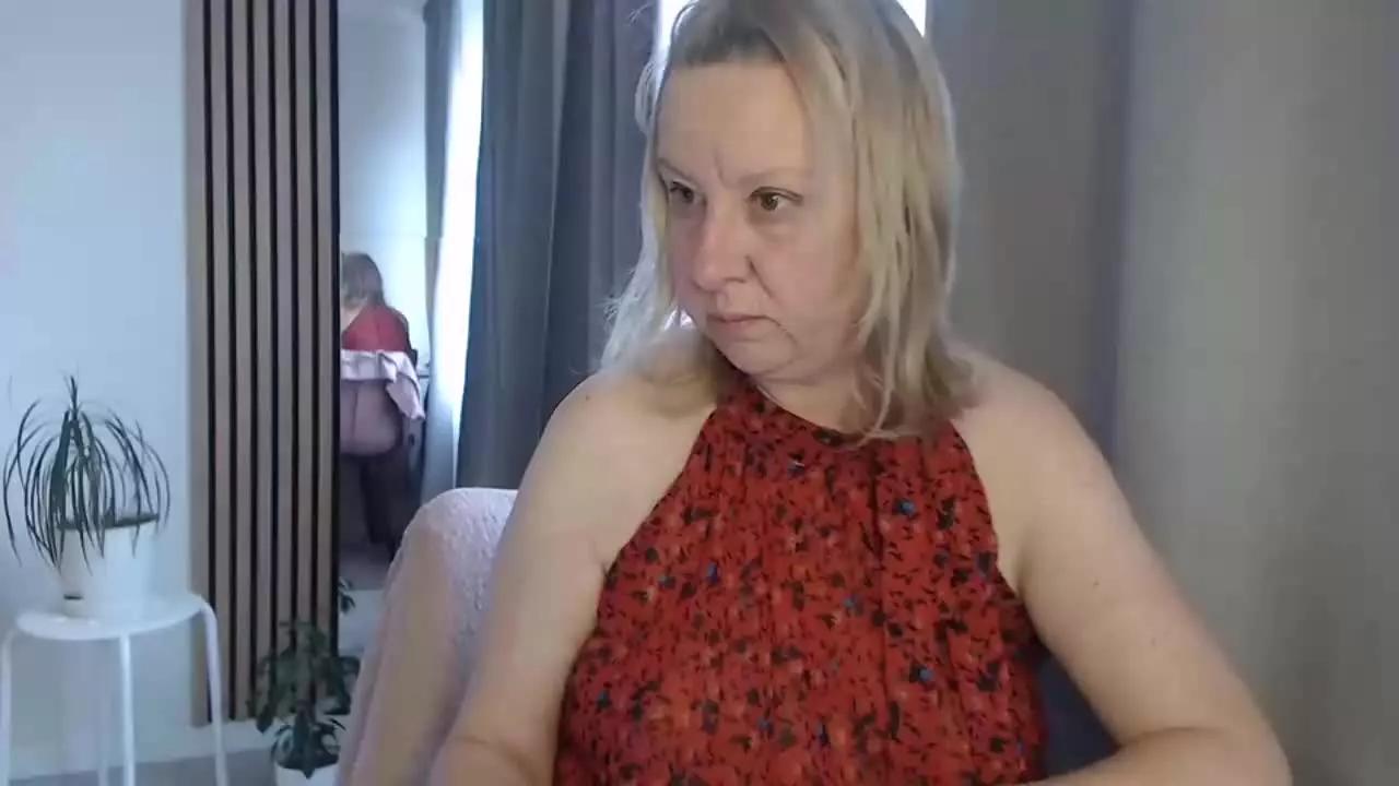 Christine36 on Streamray 