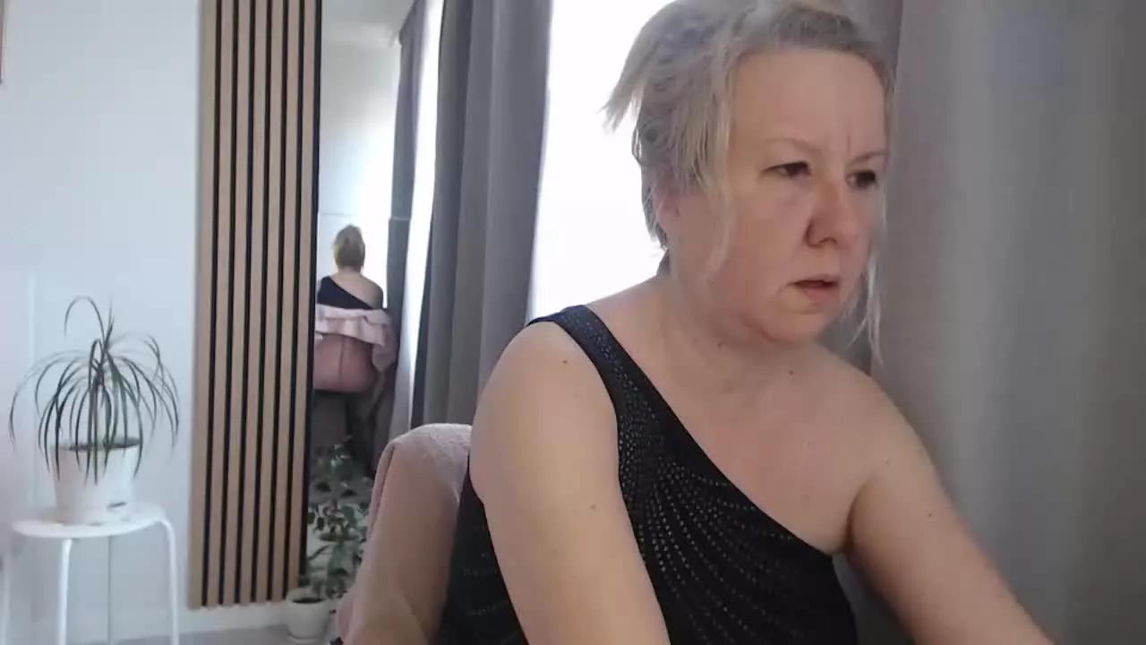 Christine36 on Streamray 
